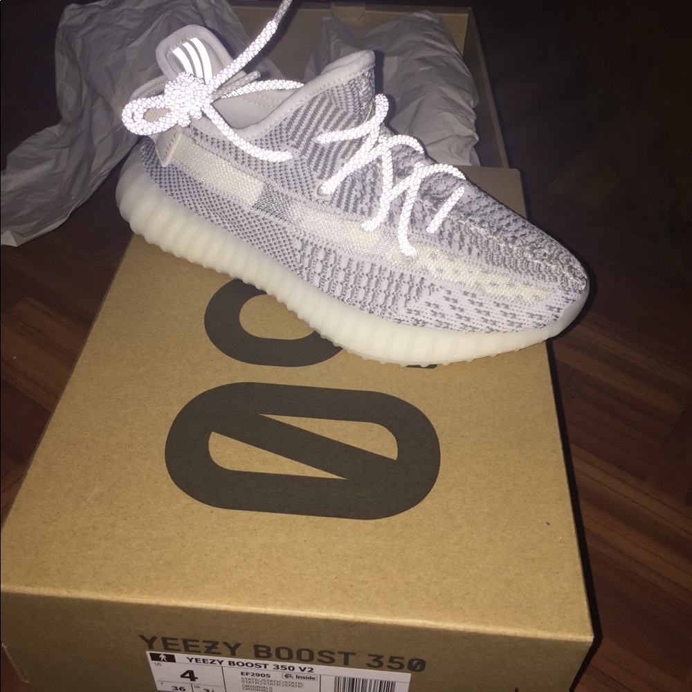 Yeezy 350 size 4